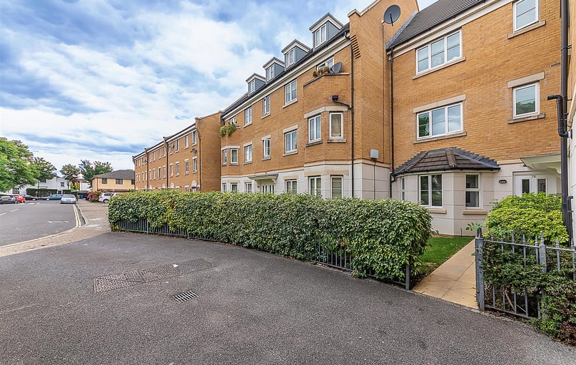 Blakes Road, Southwark, London - Image 1